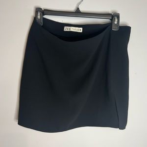 Zara Black Mini Skirt w/slit